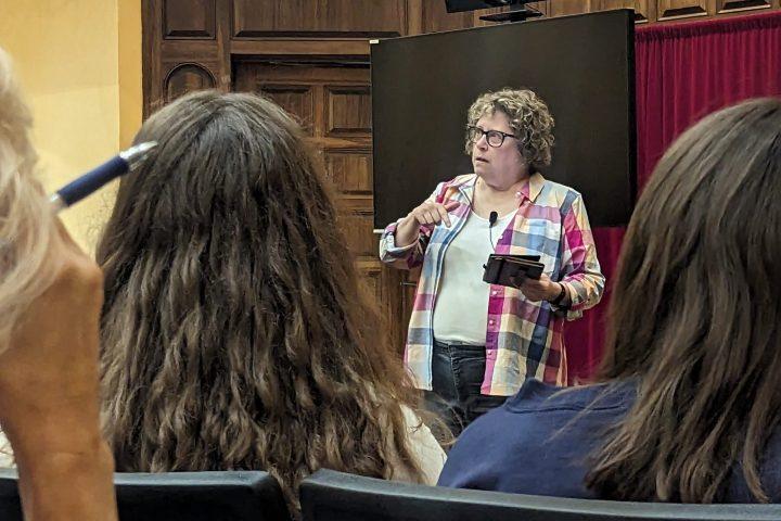 Lecturing on Context Analysis for Bible Study Methods this summer